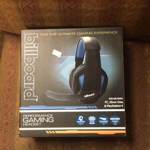 Performance gaming headset